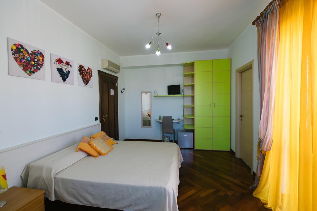 B&B Villa Francesca Soverato Marina Εξωτερικό φωτογραφία